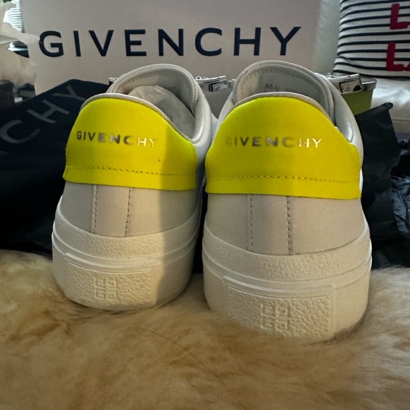 Givenchy city court 36.5 - Picture 4 of 9